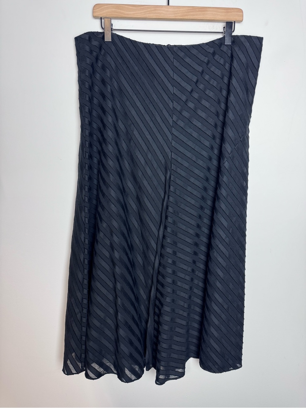 Akris sheer chevron pleated black midi/maxi skirt